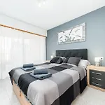 Playa Del Cura Nest Апартаменти